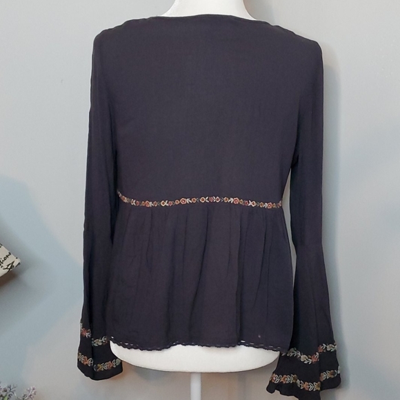 American Eagle Long Sleeve Boho Top - Picture 4 of 5